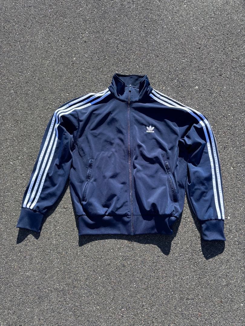adidas original トラックジャケット　紺色