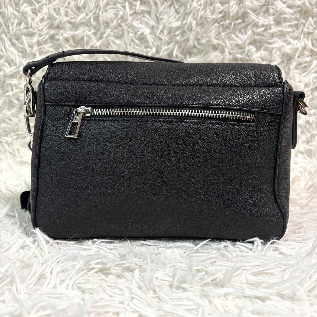 ✨未使用級/限定品✨デシグアル×ディズニー ショルダーバッグ ミッキー スタッズ