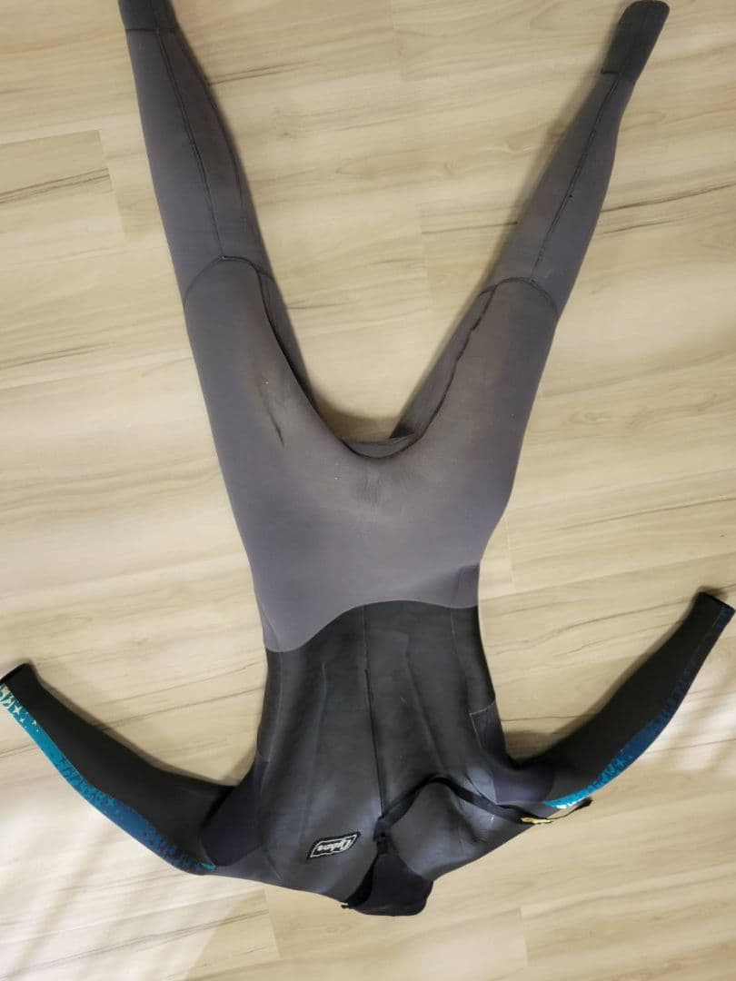 CYBER　サイバー　ウエットスーツ　2回使用