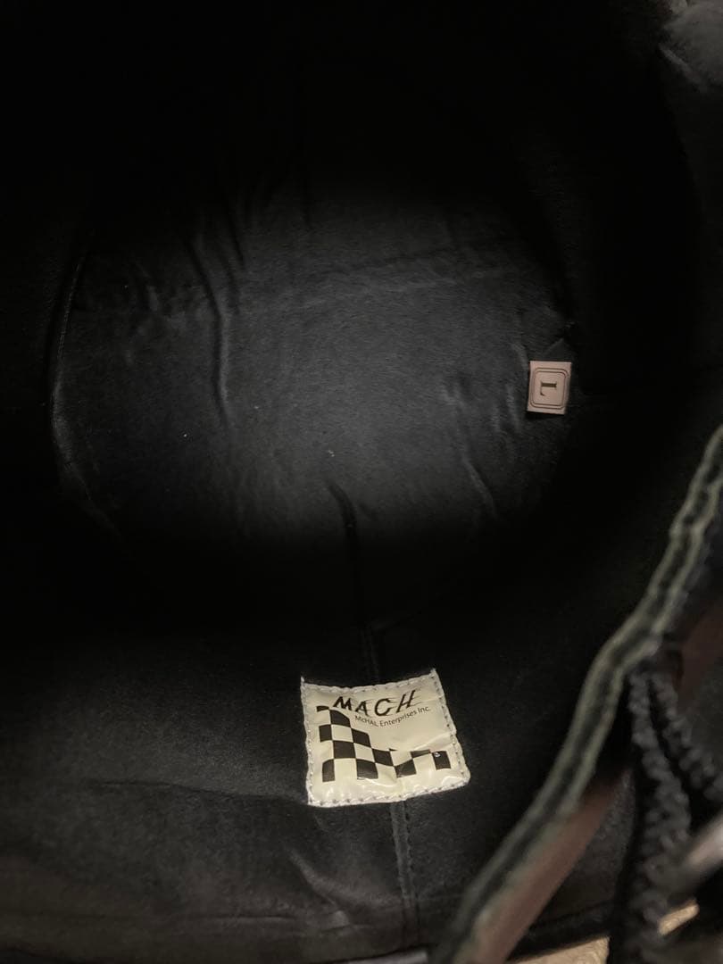 MACHホール　マットブラック ヘルメット 帽体小さい