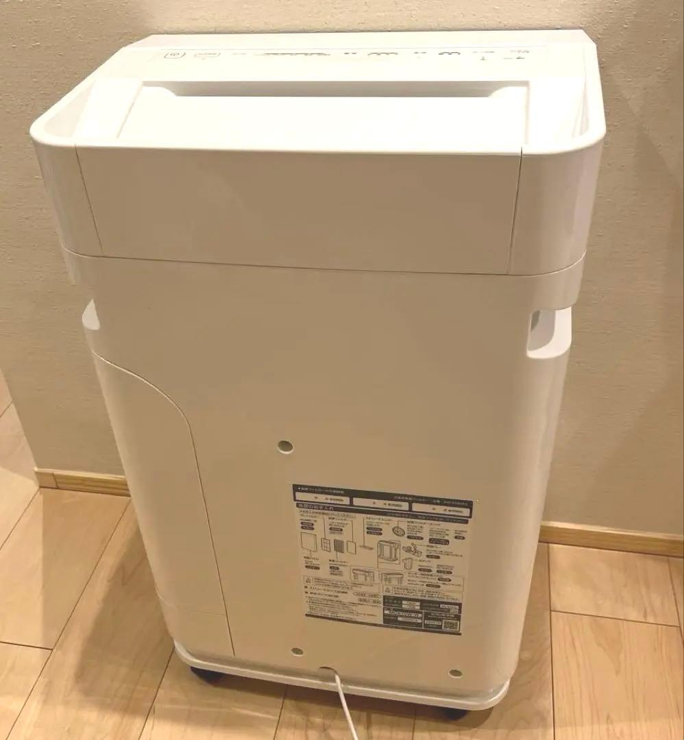 ダイキン　空気清浄器　MCK70-W 2020年製 キャスター付き