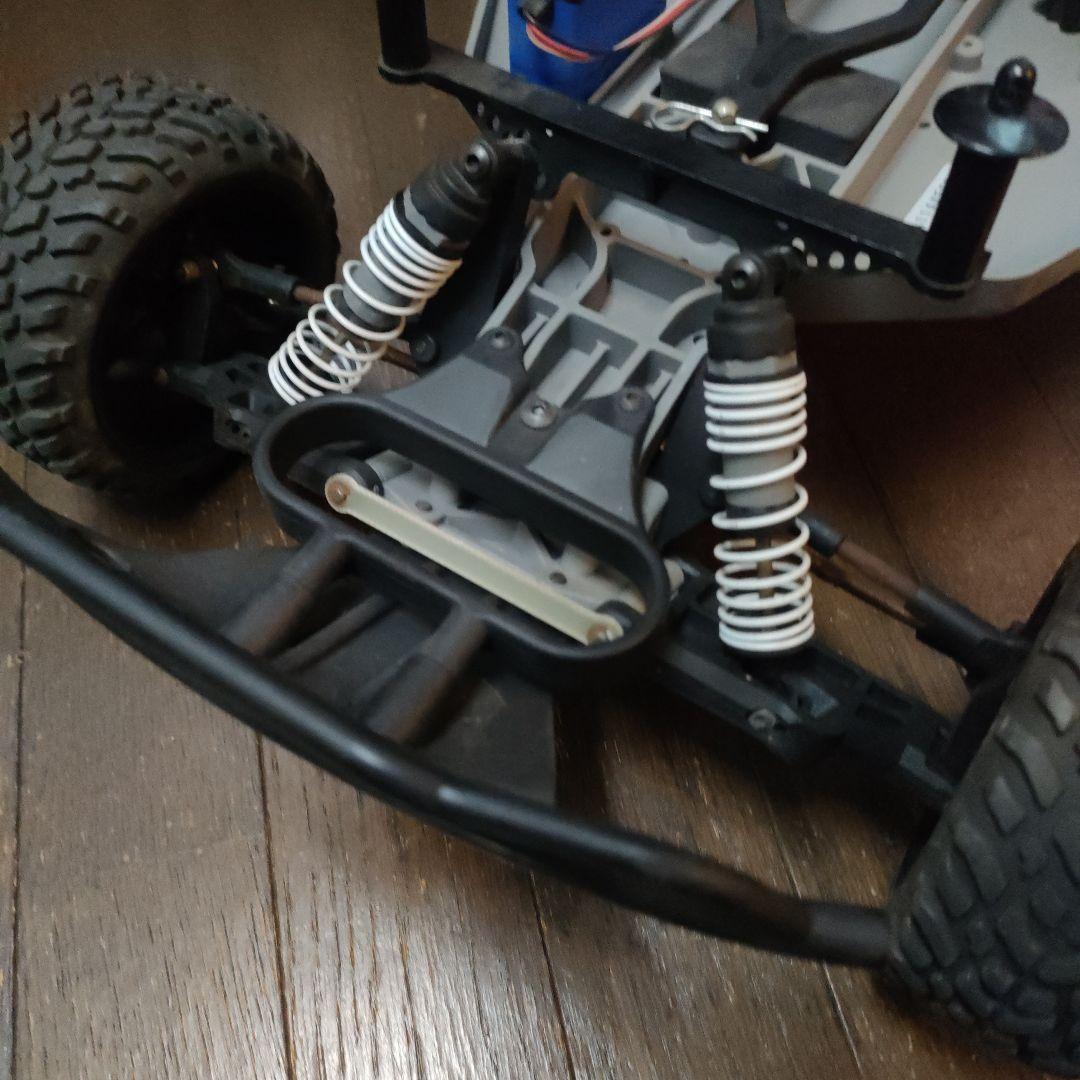 トラクサスTraxxas Slash 2WD SCトラック、フルセット