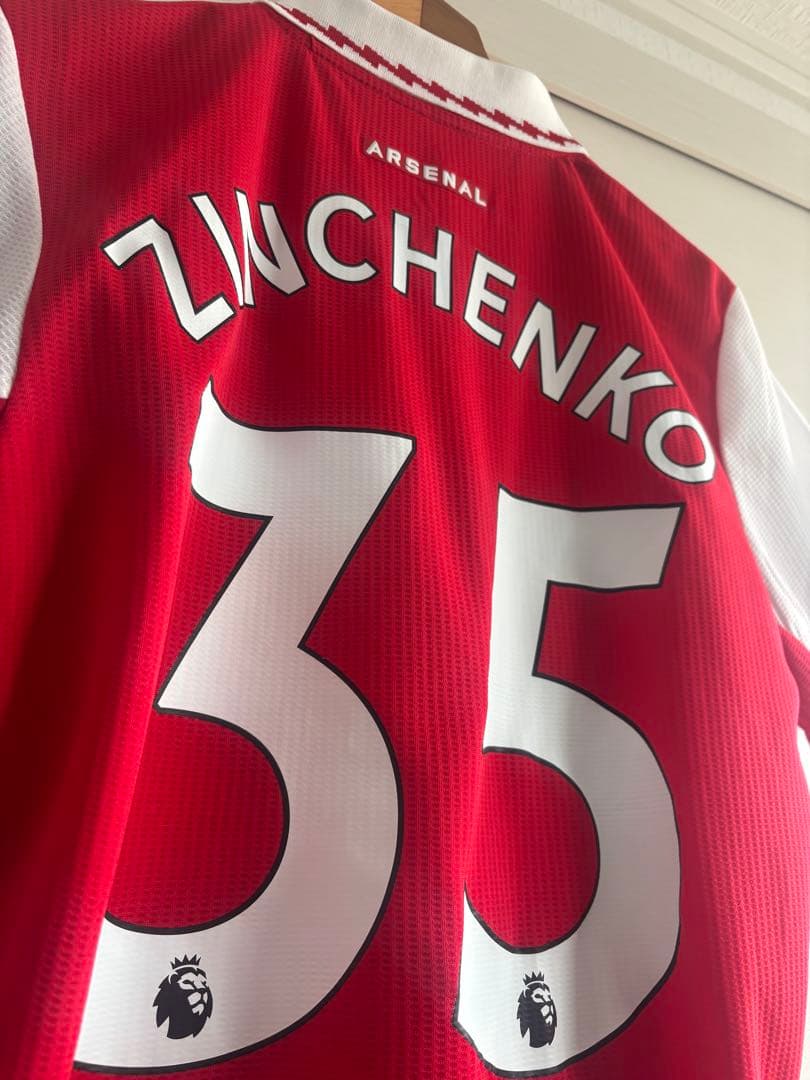 adidas アーセナル 22/23 ホーム ユニフォーム　#35 ジンチェンコ