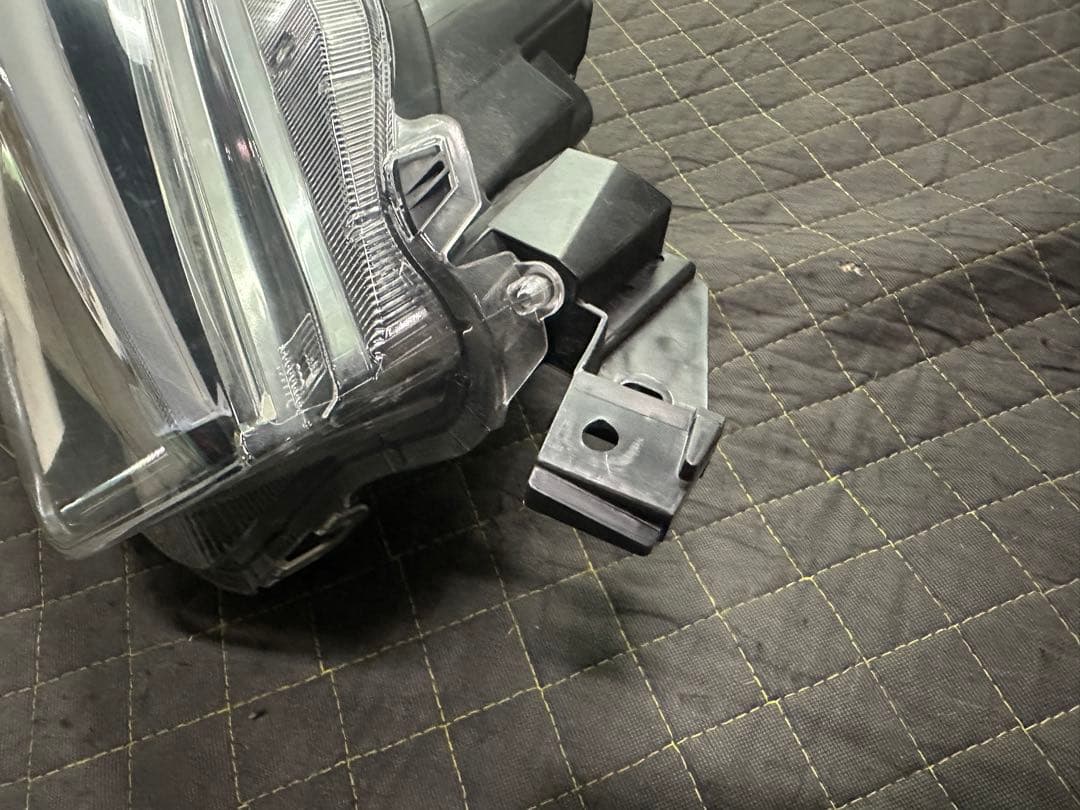 ライズ　右ヘッドライト　LEDライト　ICHIKOH 1991