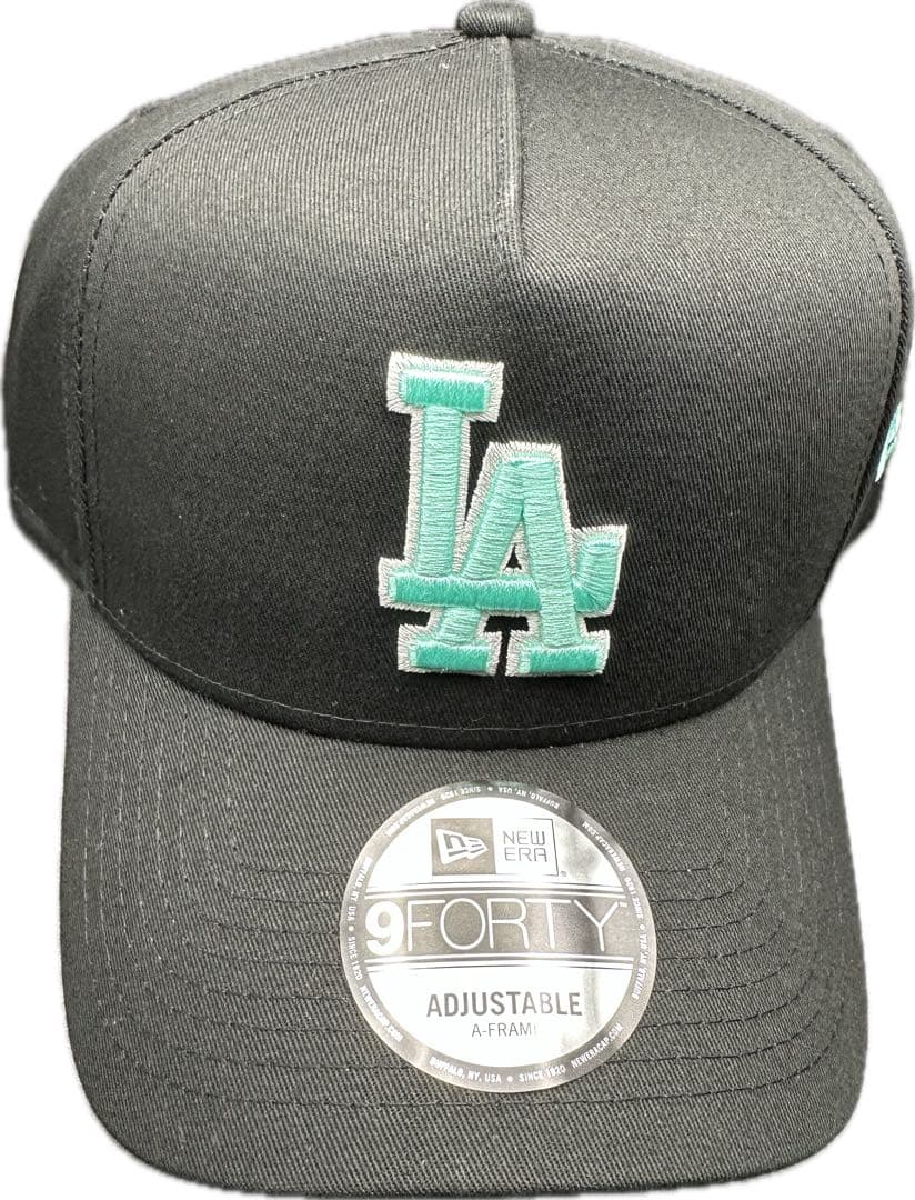 ティファニーブルー　キャップ　New Era LAドジャース　aqua void