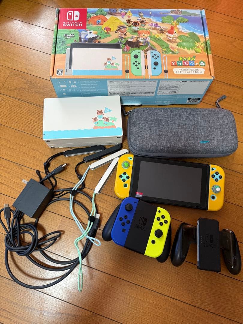 NintendoSwitch本体 「あつまれ　どうぶつの森」 Joy-Con付き