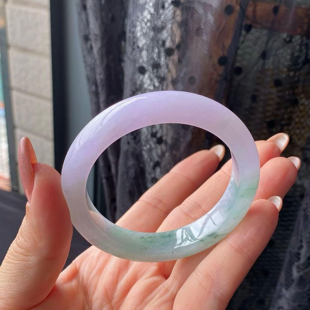 本翡翠、春彩小さいバングル　〜52.5