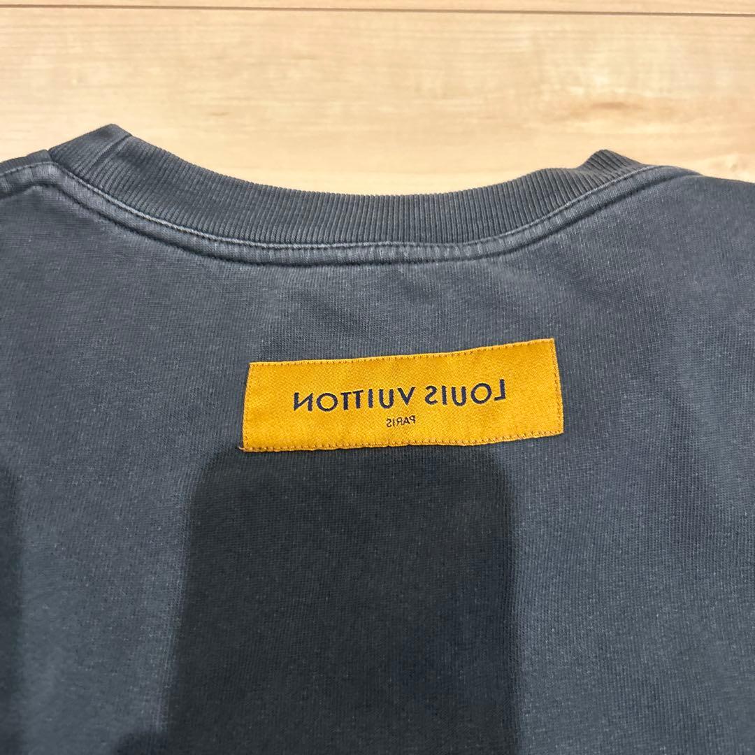 ヴィトン　インサイドアウト　ロゴ　タグ　Tシャツ　ステープル　反転　ダメージ