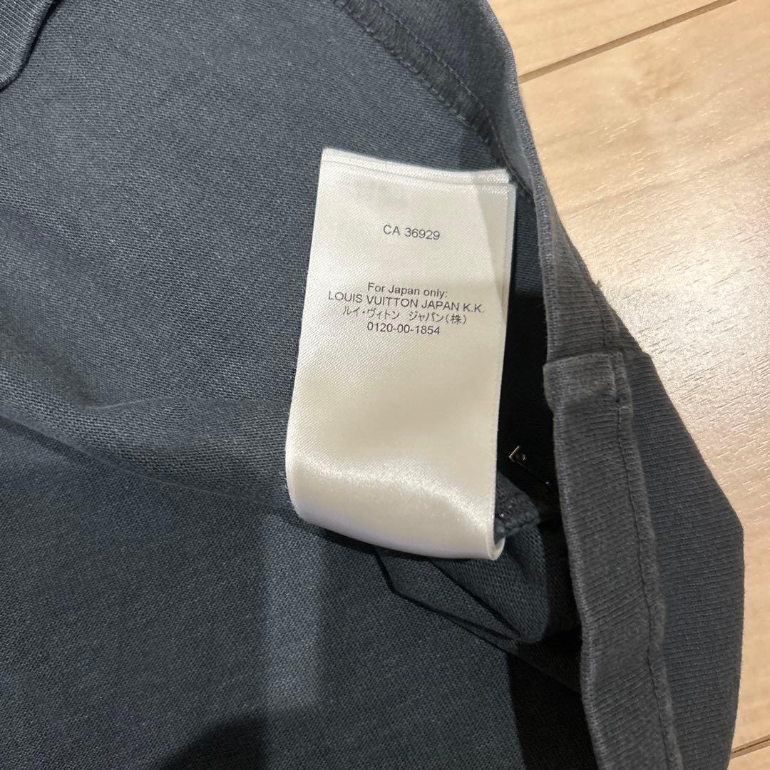 ヴィトン　インサイドアウト　ロゴ　タグ　Tシャツ　ステープル　反転　ダメージ