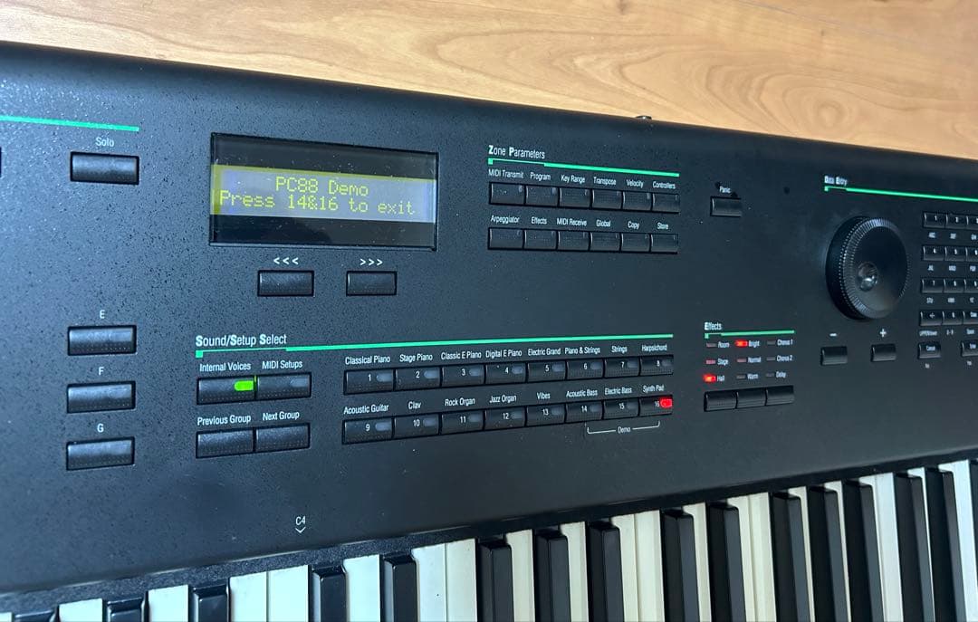 【ラスト！ジャンク】禁煙　Kurzweil PC88 87鍵シンセサイザー