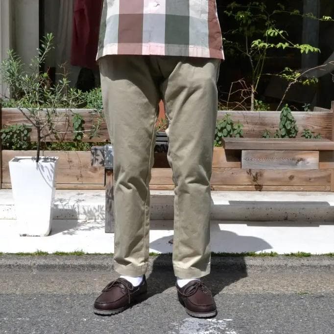 新品☆UNIVERSAL PRODUCTS テーパード チノ パンツ チノパン