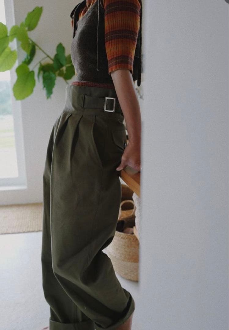 PUR 池田泉　2tuck gurkha pants (olive)