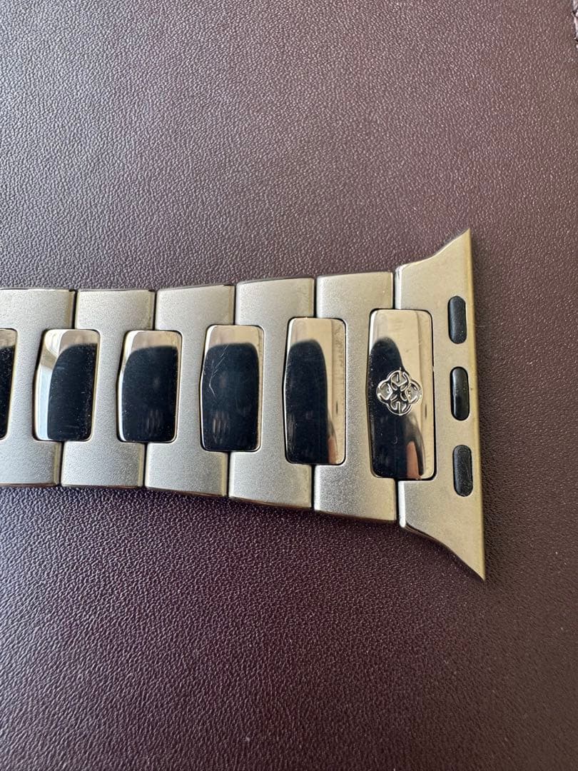 ゴールデンコンセプト /  II Titanium Grey