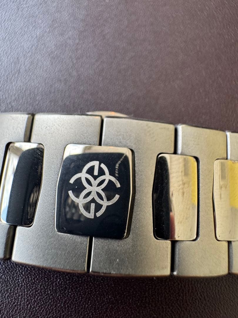 ゴールデンコンセプト /  II Titanium Grey