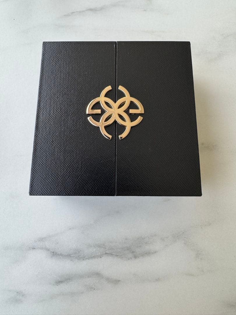 ゴールデンコンセプト /  II Titanium Grey