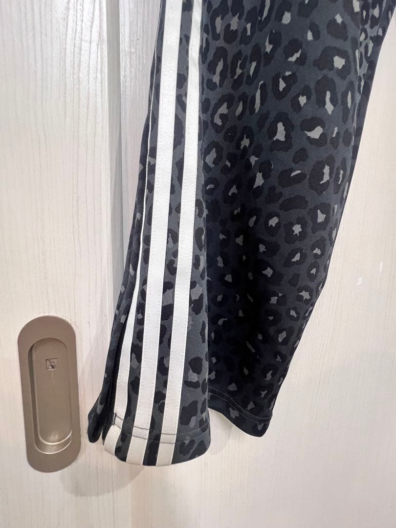 adidas ファイヤーバードレオパードトラックパンツABC mart限定