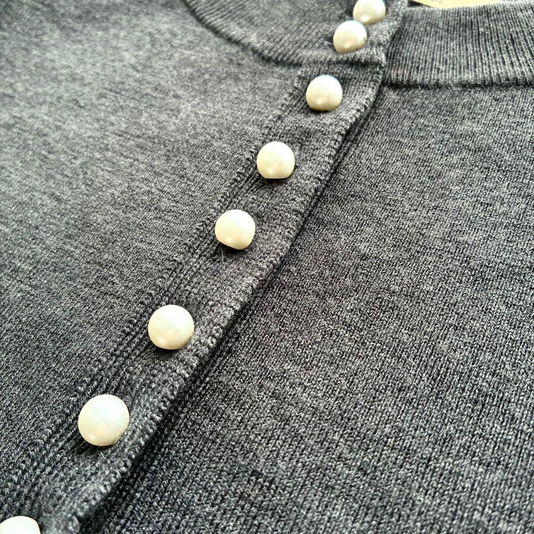 美品 カレンソロジー パールフロントニットワンピース ロング グレー