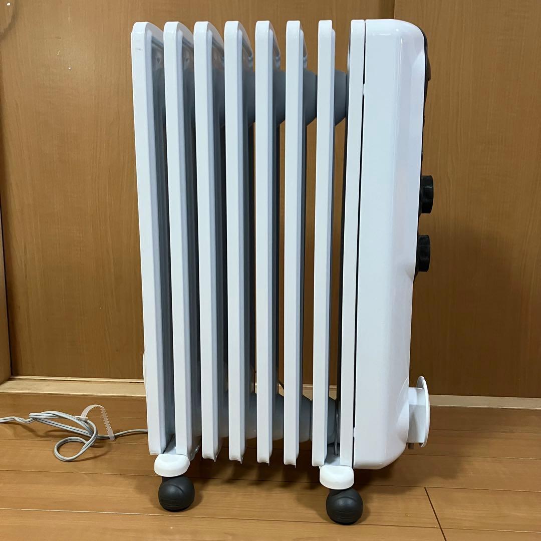 美品　デロンギアミカルド オイル ヒーター RHJ35M0812-DG