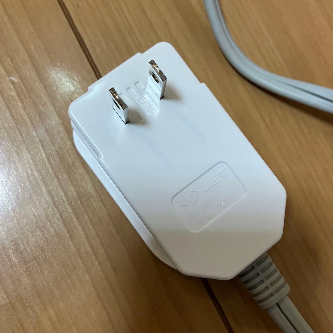 美品　デロンギアミカルド オイル ヒーター RHJ35M0812-DG