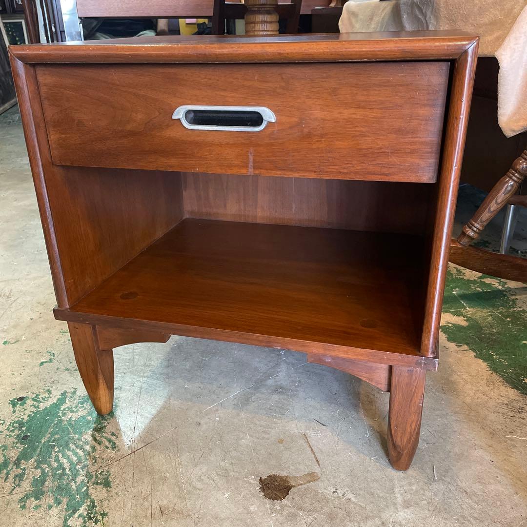 アメリカンヴィンテージ・DREXEL.HERITAGE ナイトテーブル　1986