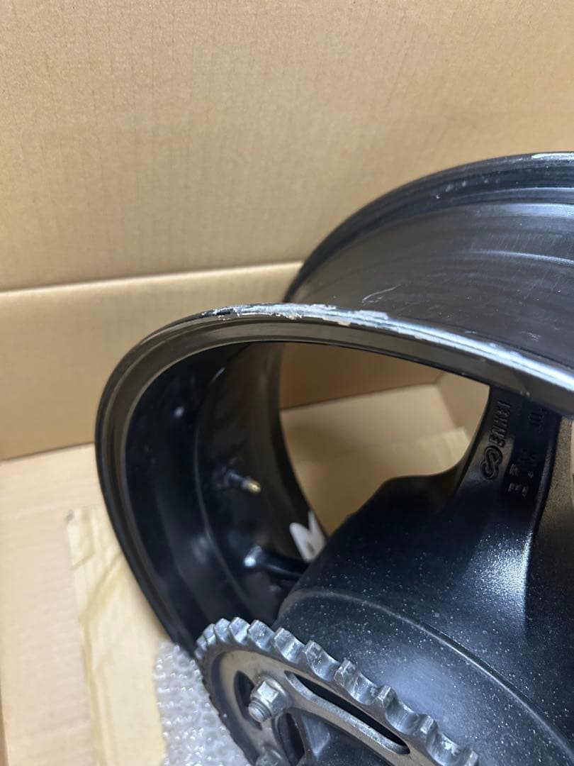 SUZUKI GSX-R 1000 K5純正リアホイール