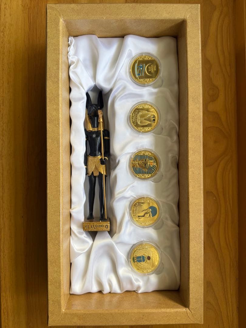 IMPERIAL TREASURES エジプト　ツタンカーメン　　アヌビス