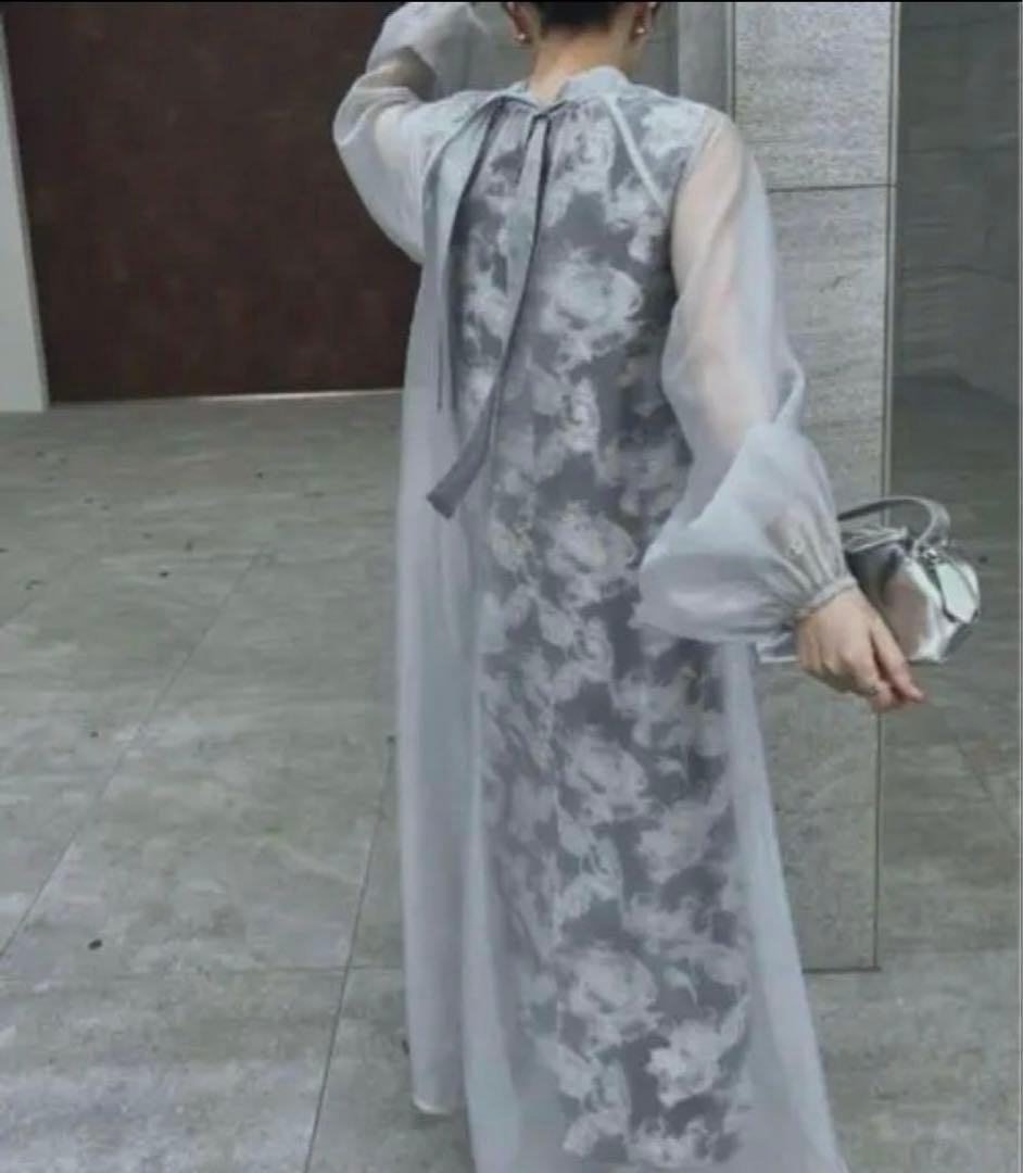 フローラル柄シースルーロングドレス 値下げ可能