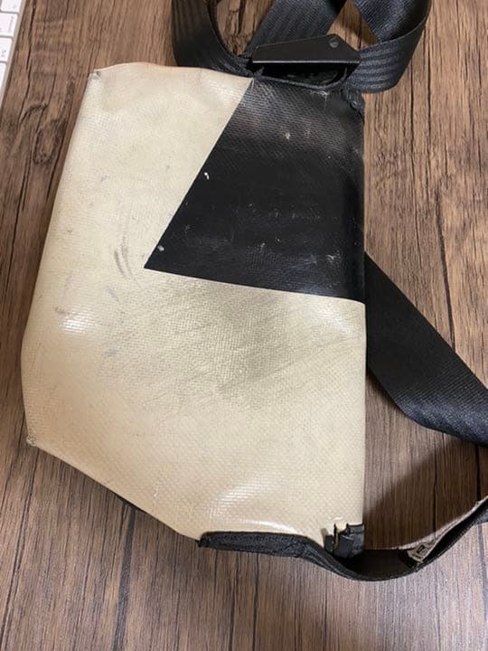 い*ぬ様 FREITAG F41HAWAII FIVE-O黒×白