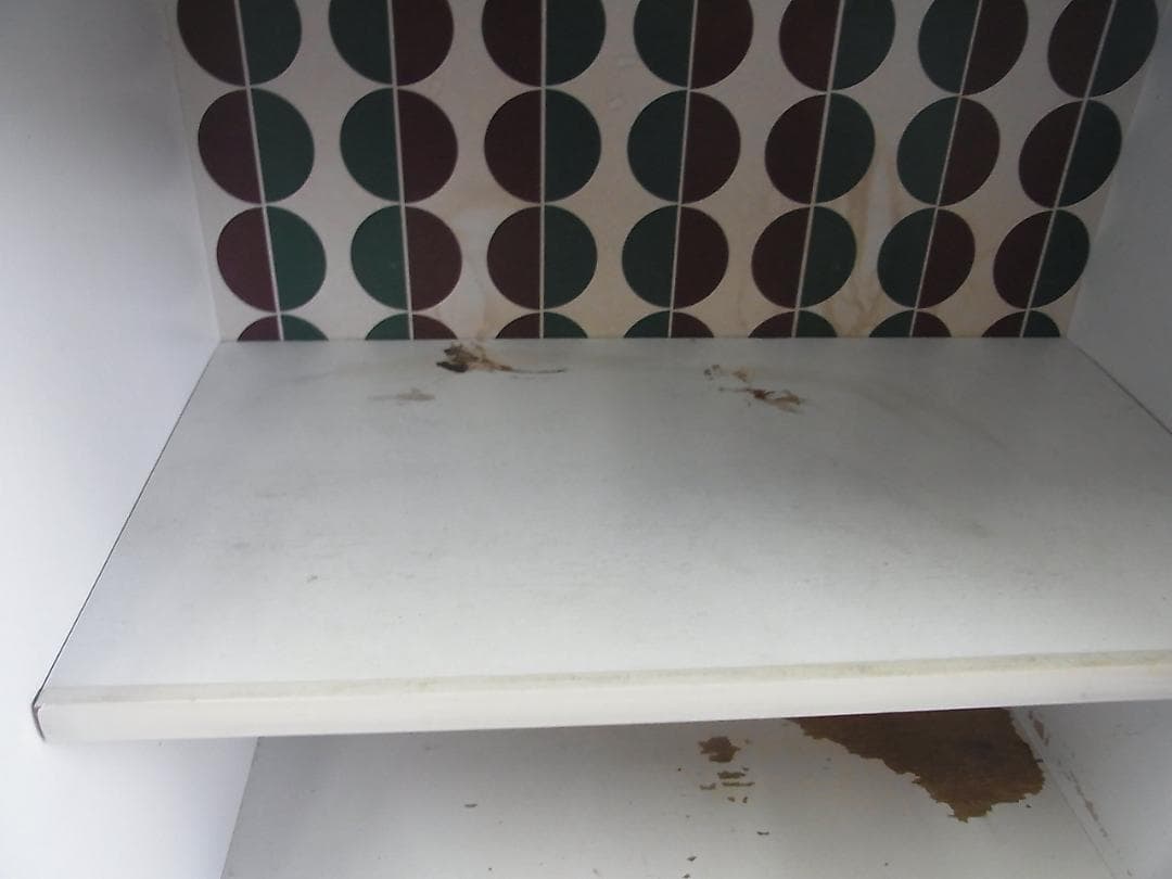 あ*ひ様 アーチ窓　レトロポップ　食器棚　飾り棚　陳列棚　傷汚れあり　昭和家具