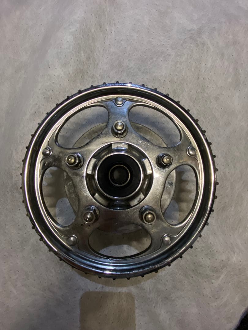 cbx400fスプロケット 金属製 多角形メッキ