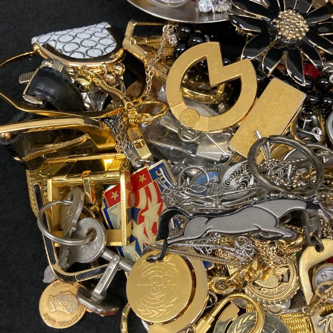 まとめ　アクセサリー　ベルトバックル　ブローチ　⭐︎