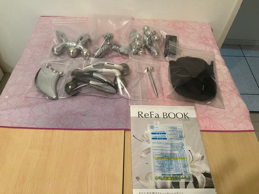 投売り　ReFa 美顔ローラーセットとリンクルクリーム　ケース　まとめ売りセット