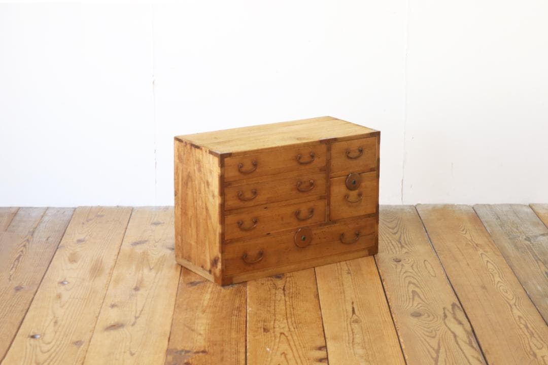 レトロ 時代箪笥 小振り 桐たんす タンス 収納 引き出し 抽斗 6杯 古家具