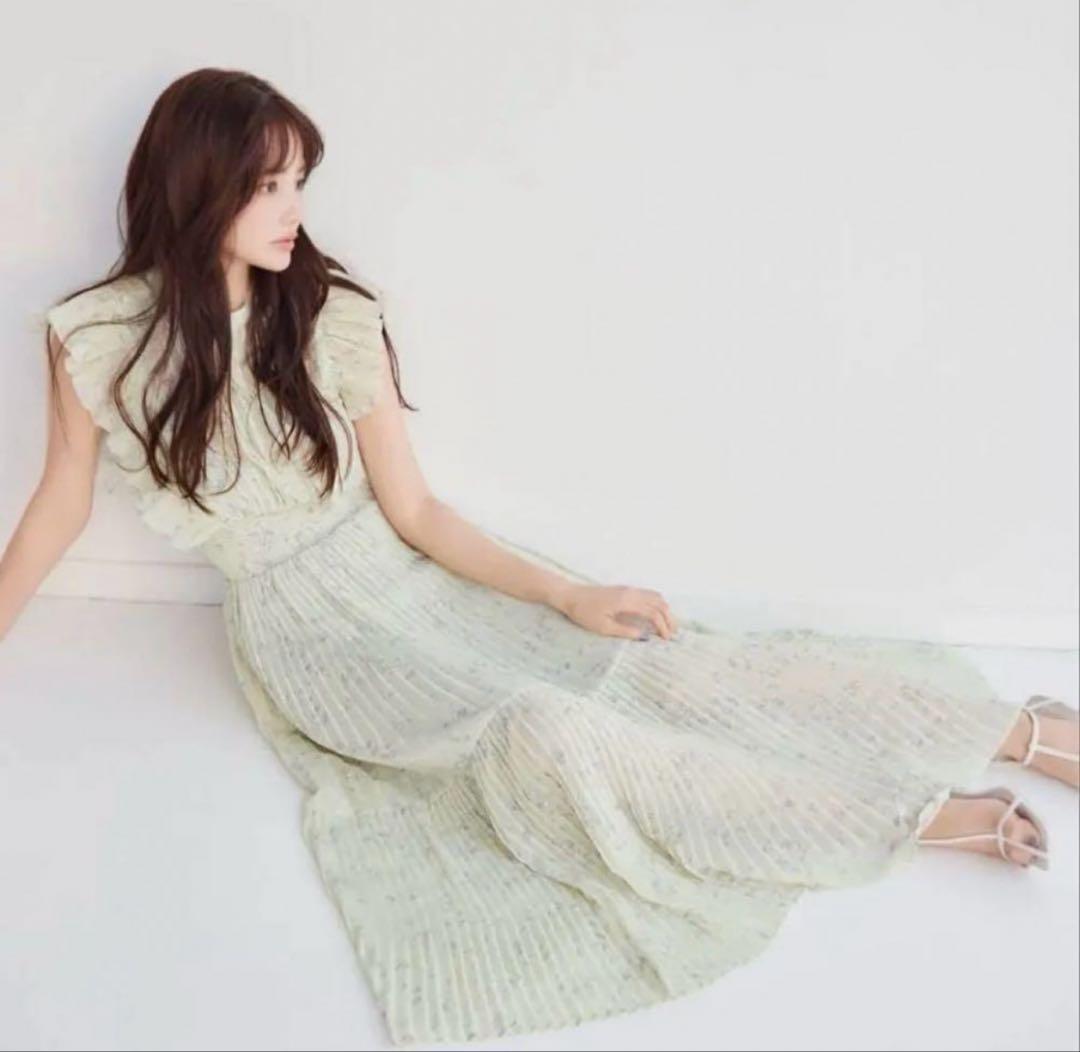 SNIDEL Sustainableタグ付きフリルワンピース