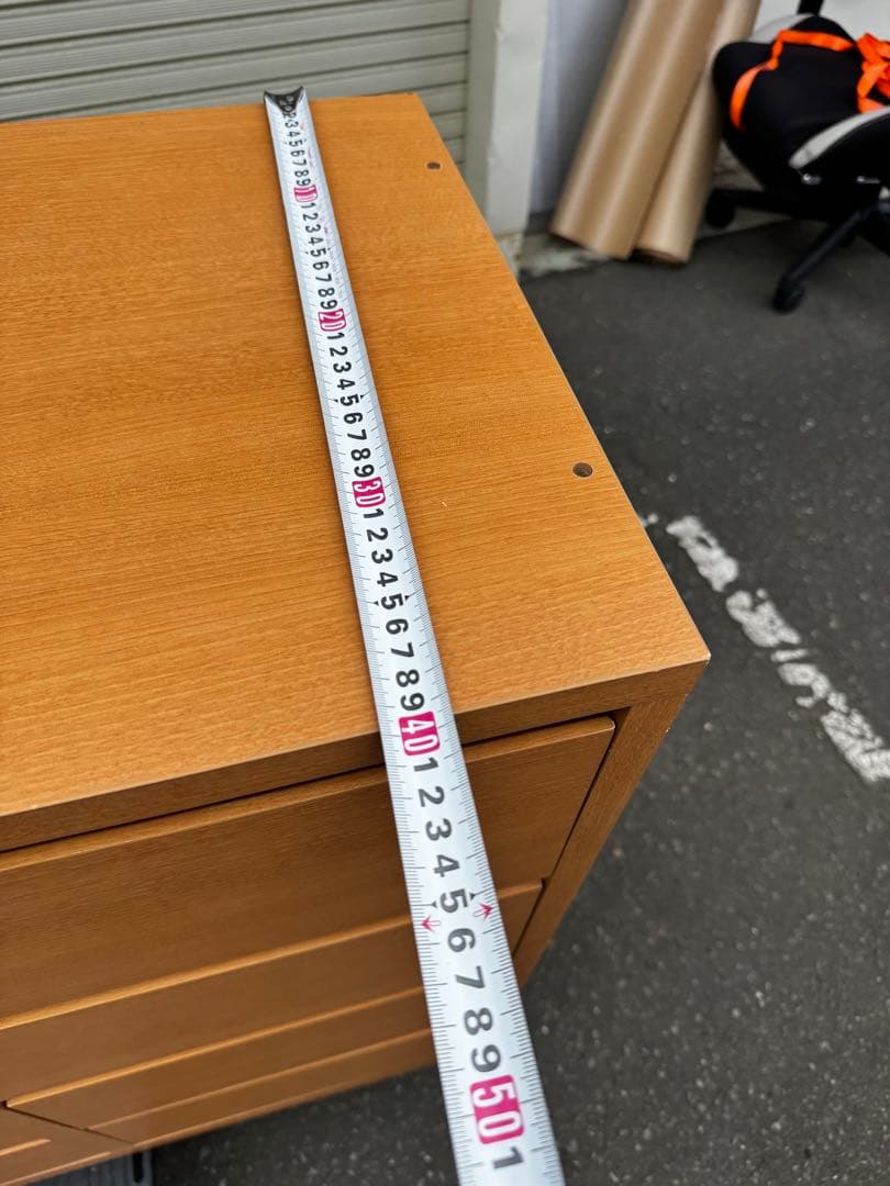 重厚感ある　落ち着いたナチュラルウッド 6段引き出しチェス　送料無料　設置料無料