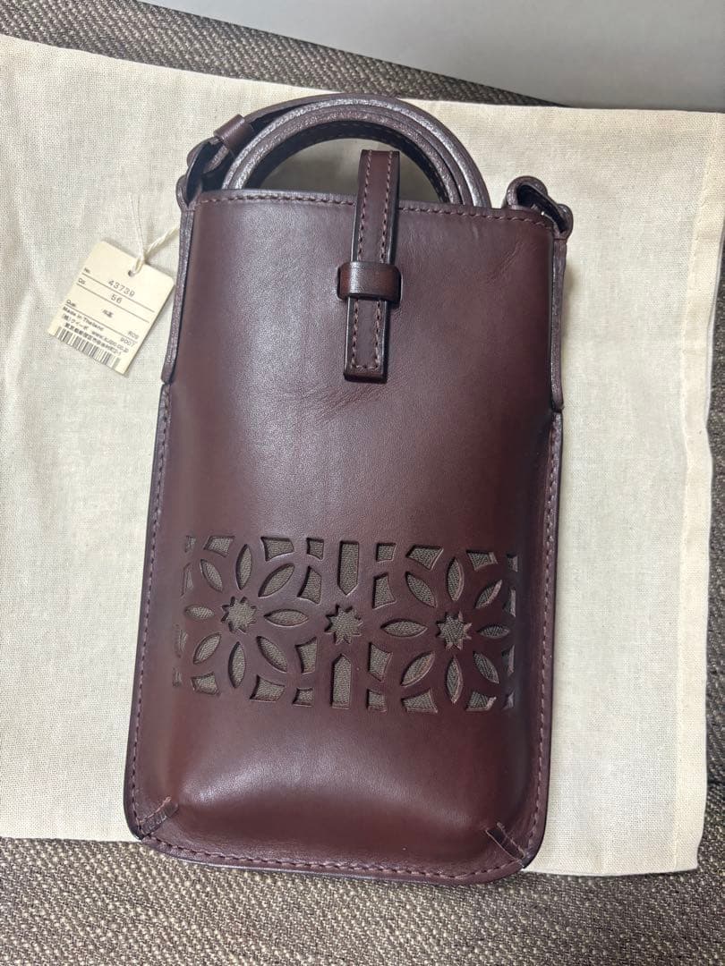 ゲンテン　genten カットワークスマホショルダーバッグ