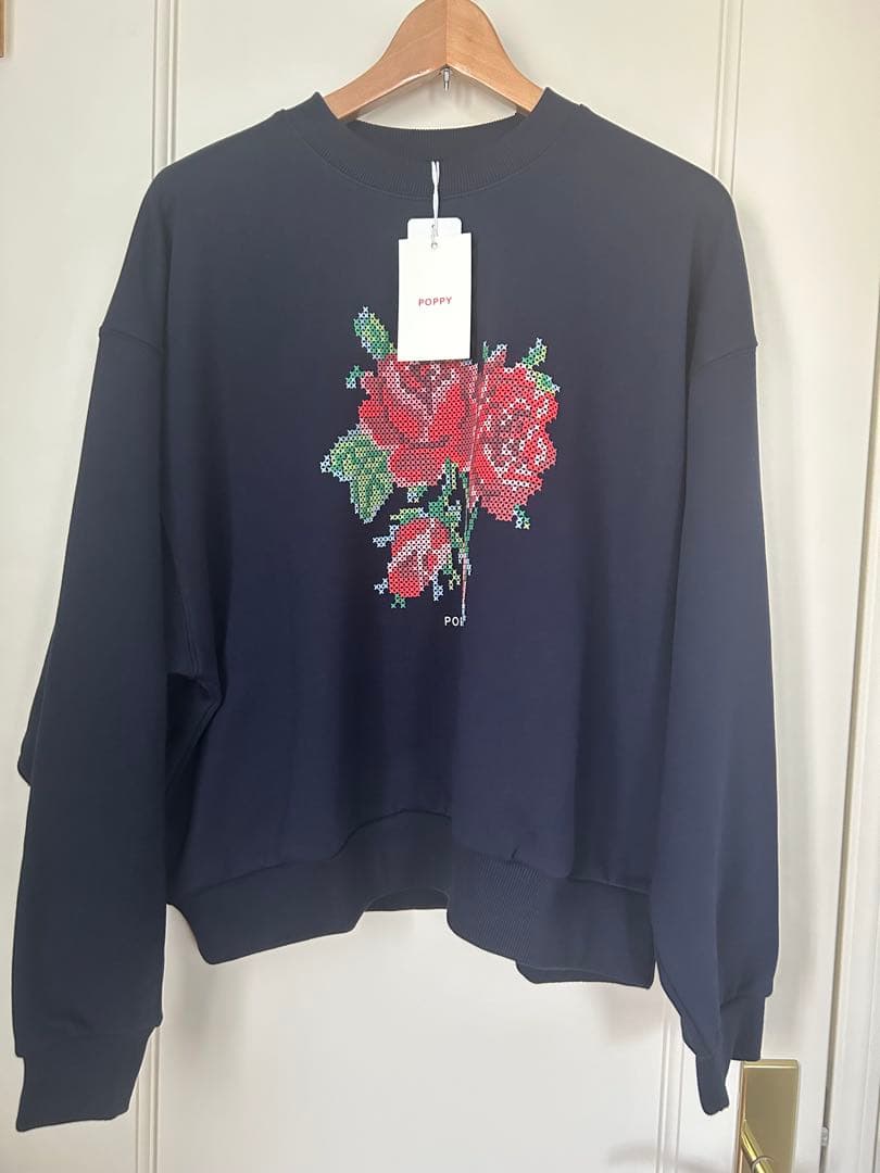 トップス POPPYFLOWER CROSS-STITCH PRINTSWEATSHIRT