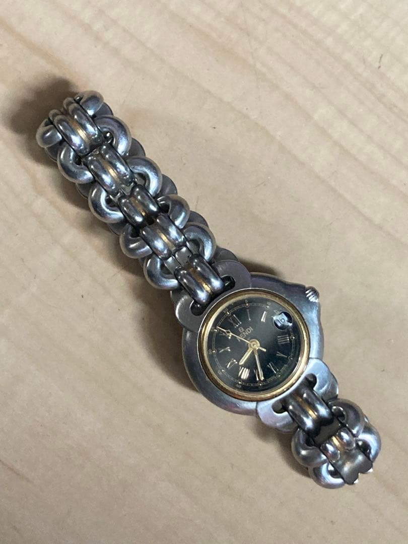 FENDI フェンディ 1800 Lブラック クオーツ 腕時計