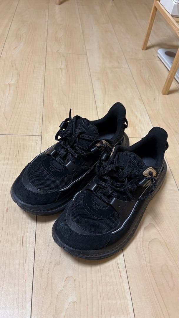 UGG アグ　CA805 V2 26cm