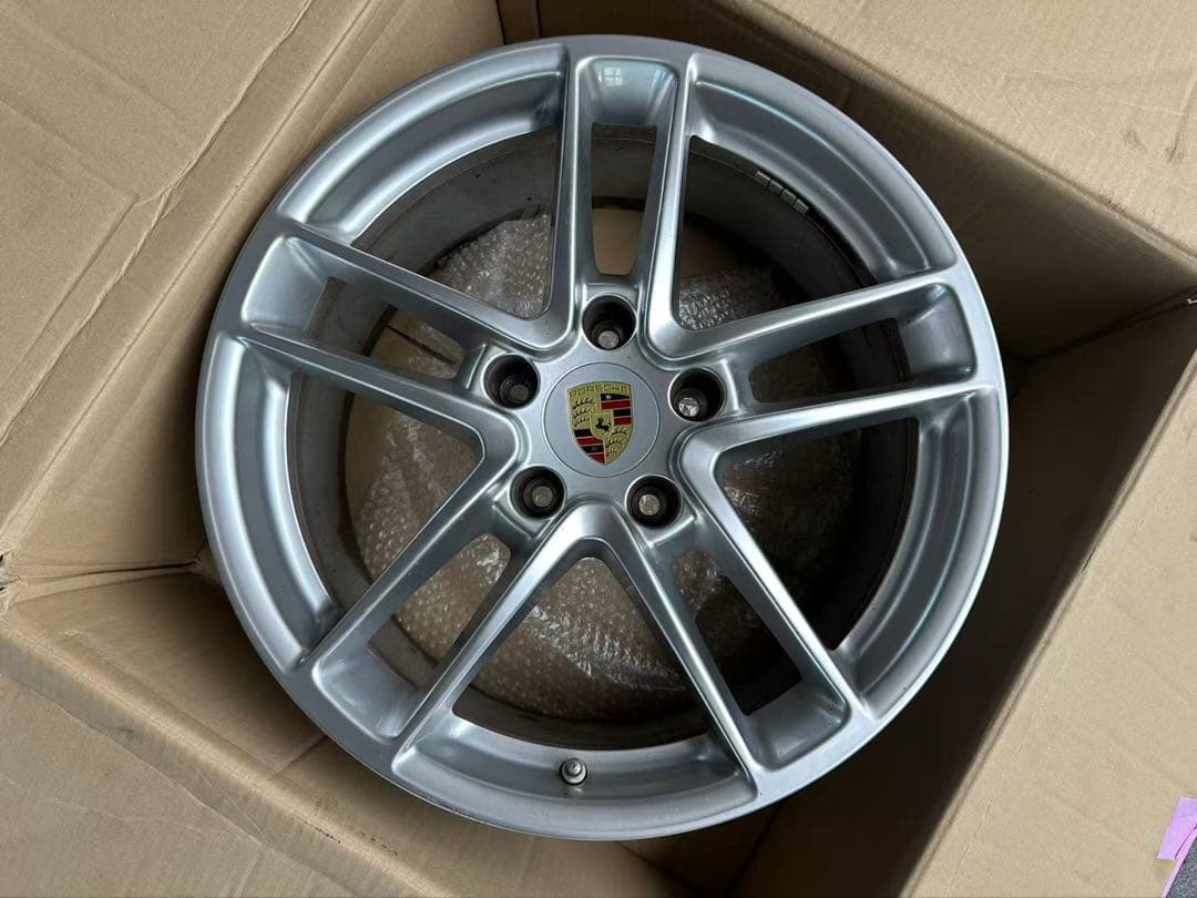 美品　ポルシェ　純正　パナメーラ　ホイール　空気圧センサー付き　19インチ