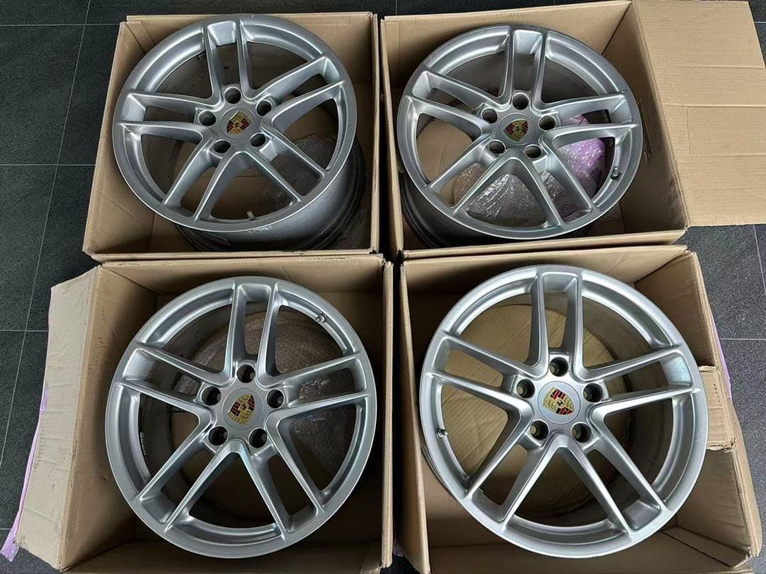 美品　ポルシェ　純正　パナメーラ　ホイール　空気圧センサー付き　19インチ