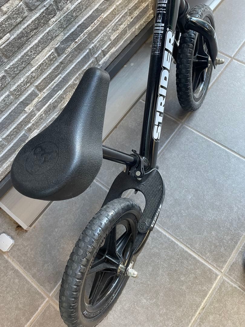 【即購入OK】STRIDER スポーツ バランスバイク 黒