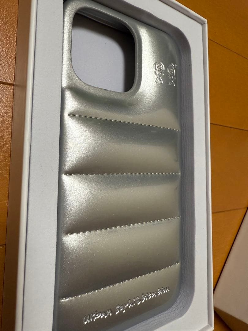 iPhoneアクセサリー urban sophistication chrome