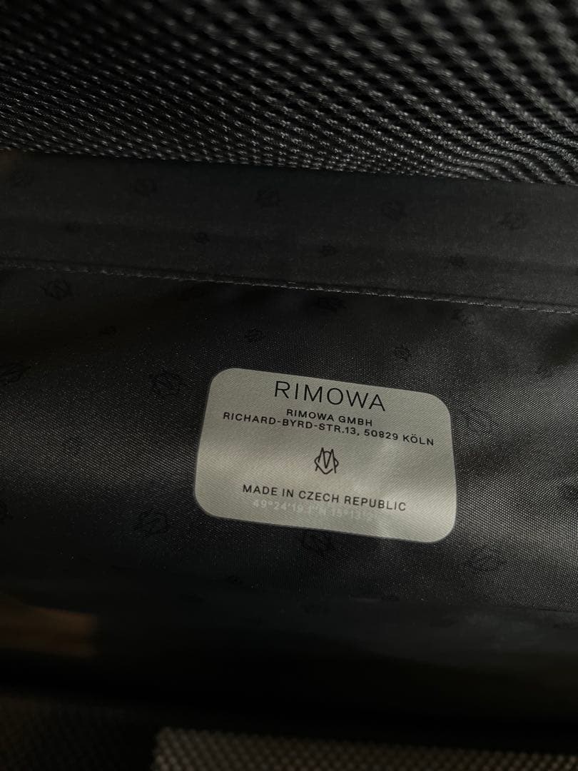 新品未使用【リモワ RIMOWA】エッセンシャル キャリー◎入手困難限定カラー