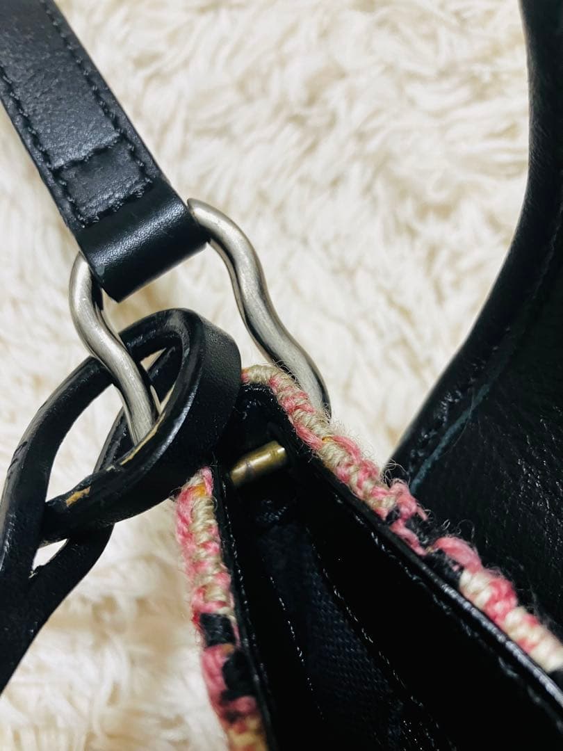 鍵付き　バーバリーロンドン　ノバチェック　ツイード　クラッチバッグ　ピンク