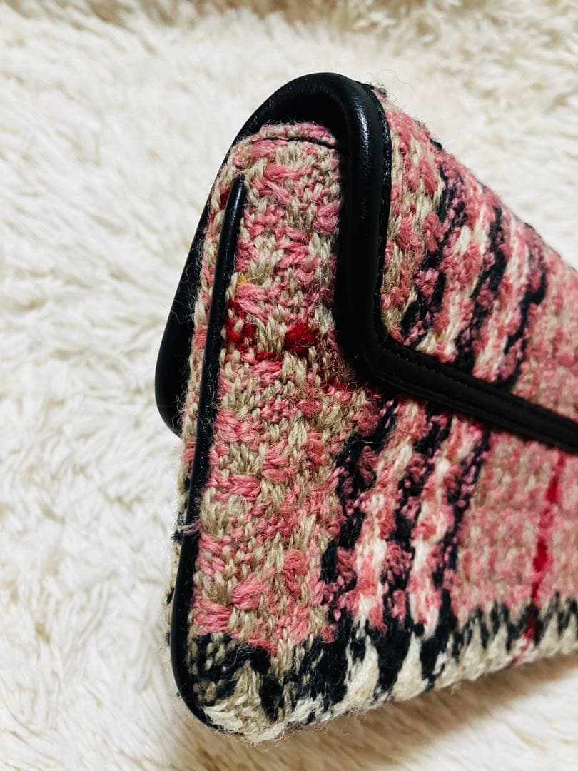 鍵付き　バーバリーロンドン　ノバチェック　ツイード　クラッチバッグ　ピンク