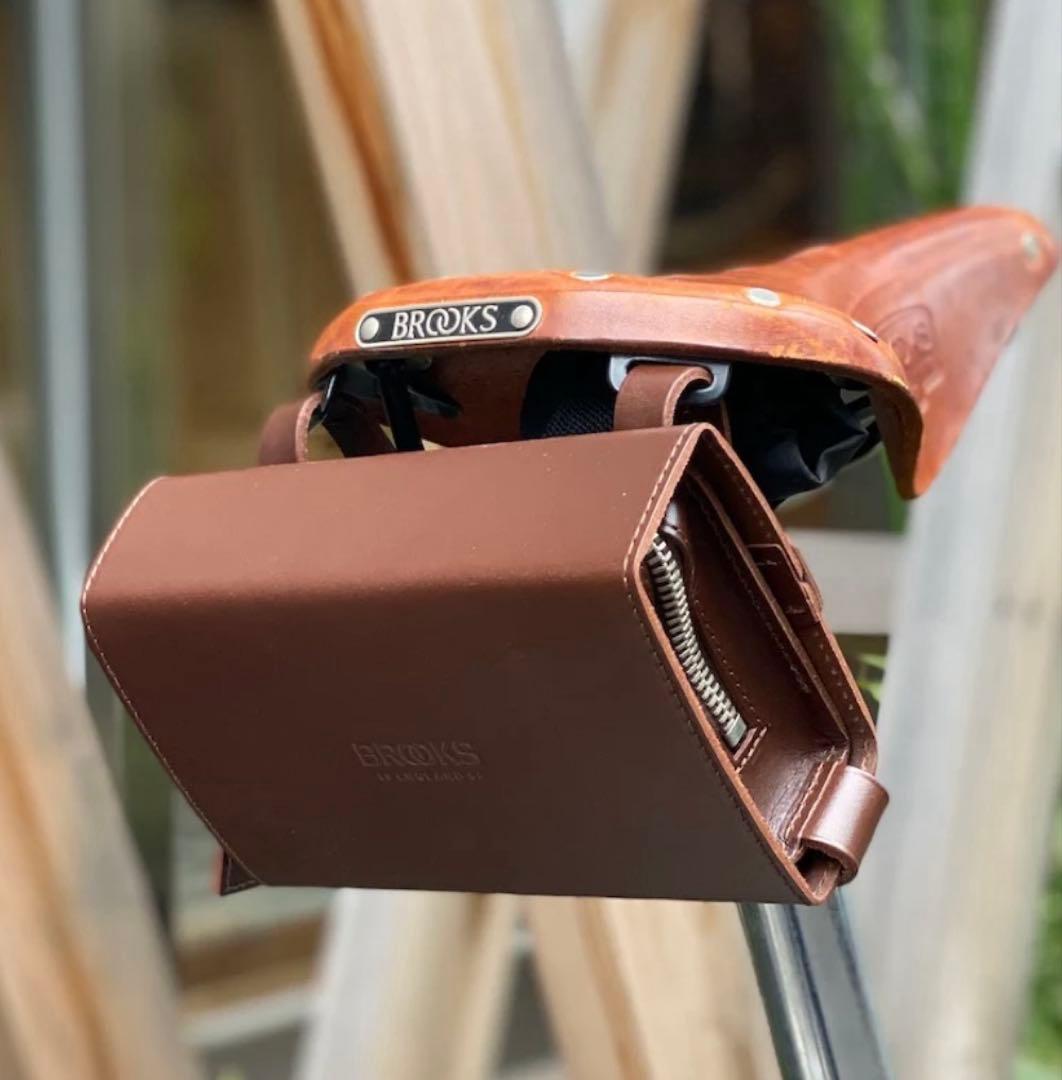 アクセサリー Brooks D-Shaped Tool Bag Black