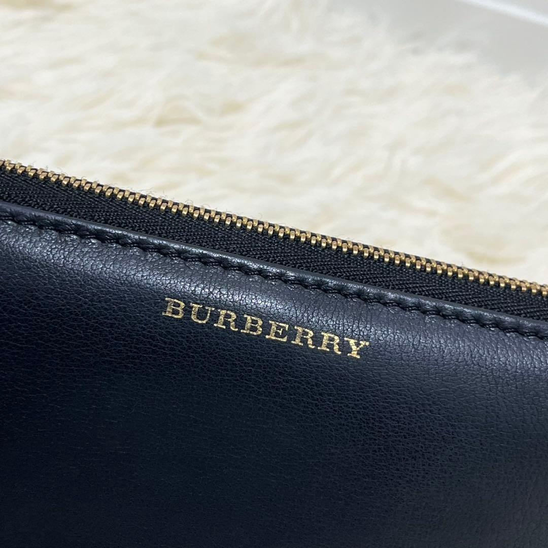 極美品　バーバリー　長財布　ラウンド　ノバチェック　レザー　ホースロゴ　切替