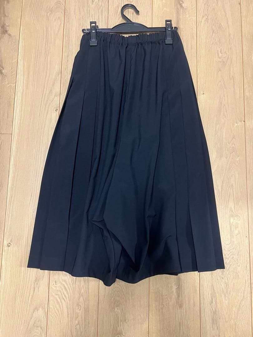 む*中様 25SS コムデギャルソンコムデギャルソン　プリーツパンツ