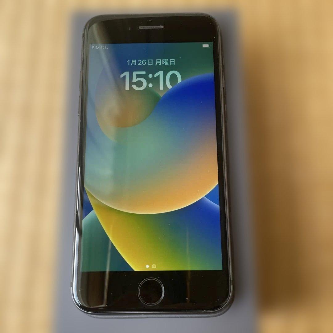 Apple iPhone8ブラック 本体